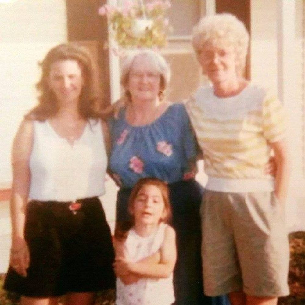 Meet your Posher, Phoebe